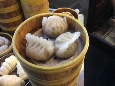 Steamed pork mince and peanut dumplings (3 pieces)